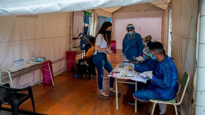 Coronavirus: dos fallecimientos y 980 casos nuevos en Córdoba