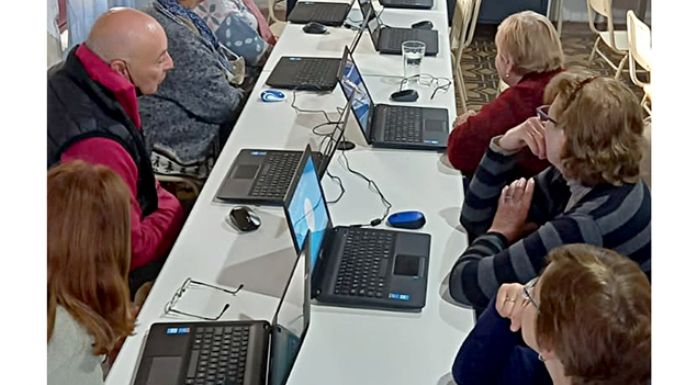 La Cooperativa continúa en la alfabetización digital para los adultos mayores