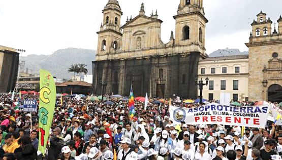 Masiva movilización en Bogotá