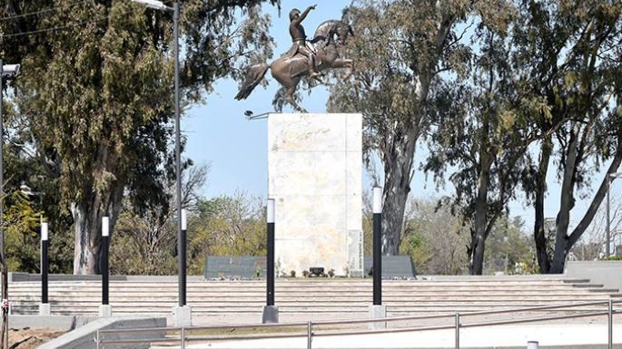 Acto por el 209º aniversario de los Granaderos