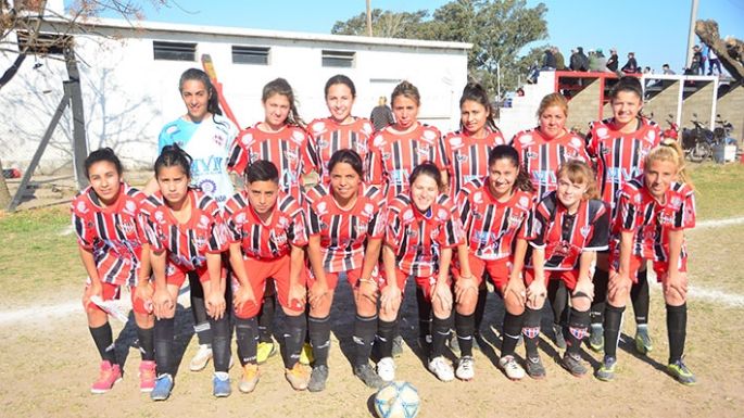 Femenino: Alem y Universitarios, finalistas