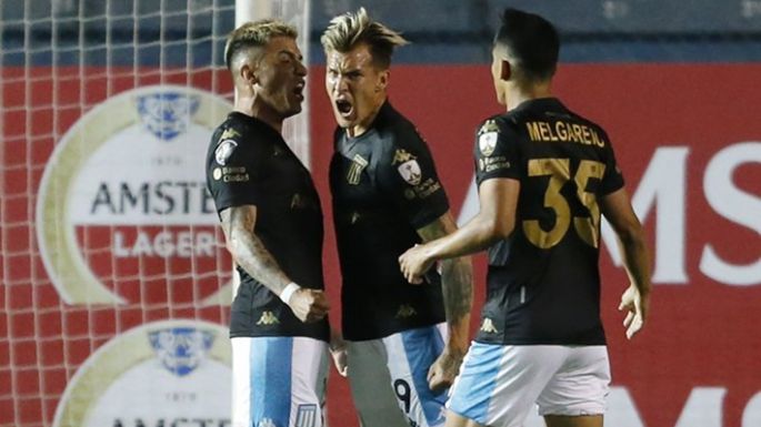 Racing pisó fuerte en Uruguay