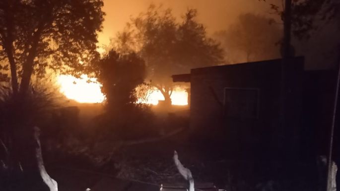 Más de 50 personas fueron evacuadas por un incendio en el suroeste de la provincia
