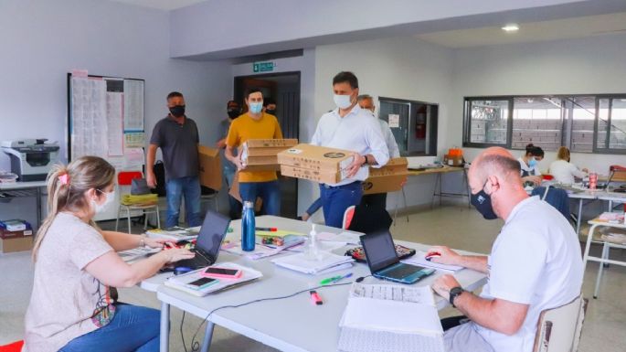 Planean ocho salas con computadoras