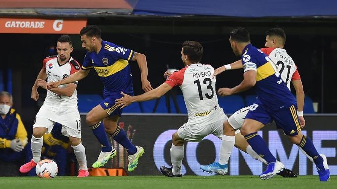 Boca goleó a Caracas en La Bombonera