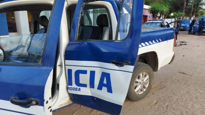 Asesinan a un adolescente, hieren a otros y hay cinco policías detenidos en el norte de Córdoba