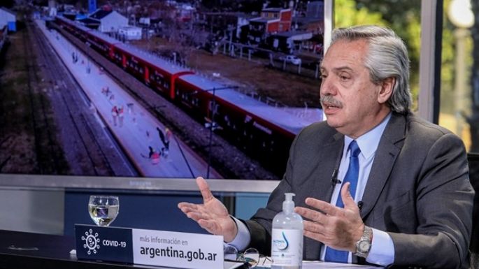 Fernández: “Qué era más importante: preservar trabajo o poder comprar 200 dólares por mes"