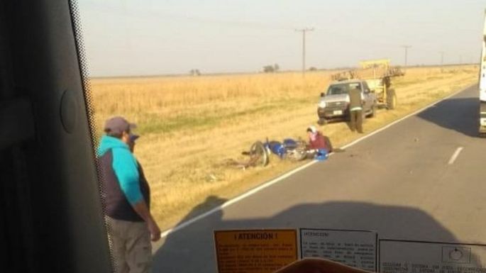 Una ciclista falleció tras ser embestida por una moto en el camino de La Playosa y Los Zorros