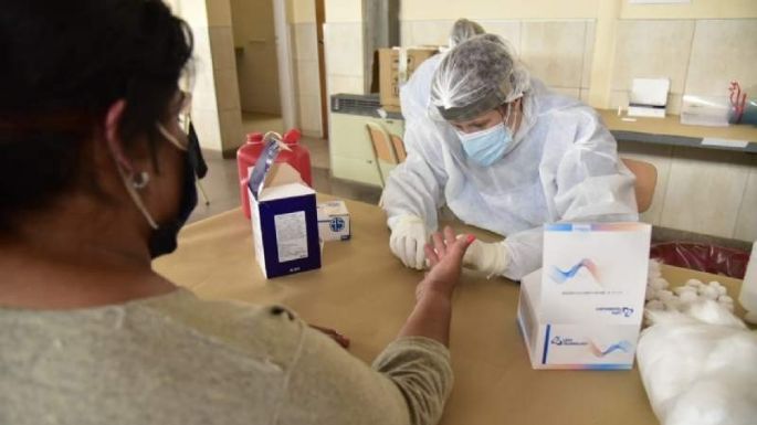 Esta tarde comienza a funcionar un centro de testeo en el Santa Ana