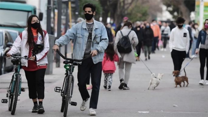 La curva de contagios detuvo su descenso y se estabilizó en la última semana