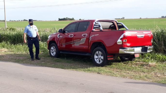 La policía recuperó una camioneta y 130 mil pesos que habían robado tres ladrones en Ticino