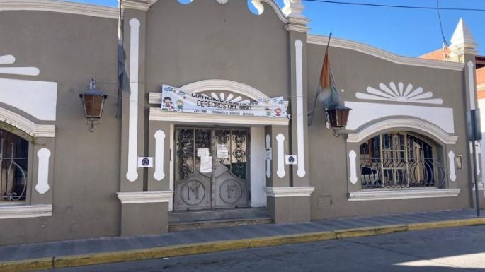 El director de un colegio acusado de acoso virtual a una alumna va a juicio