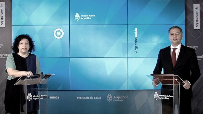 Cae el promedio de casos y los infectados activos en el país pero advierten: "La pandemia no pasó"