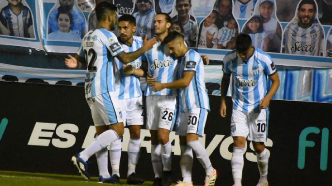 Atlético Tucumán ganó y se clasificó