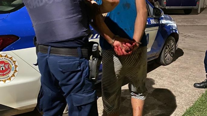 Villa María violenta: Un hombre detenido tras agredir con piedras a la Policía