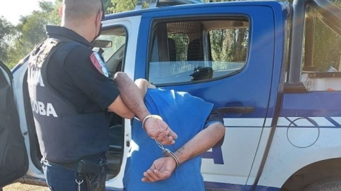 Robó un radiograbador y un lavavajillas de una casa y fue detenido por la Policía