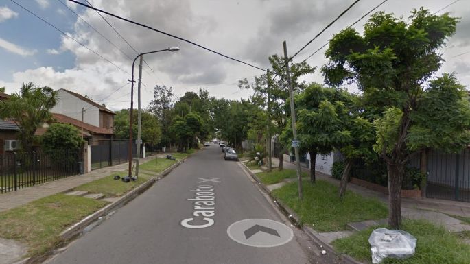 Erró el cambio, arrolló a su madre y la mató