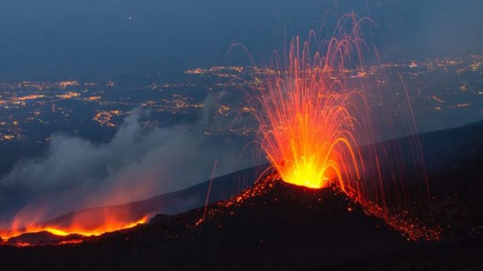 Furiosa erupción del volcán Etna