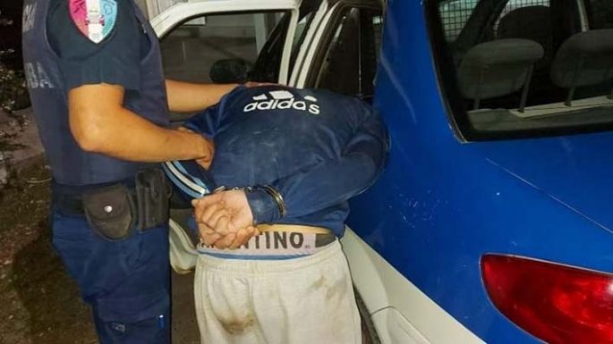 Le pegó a su sobrina