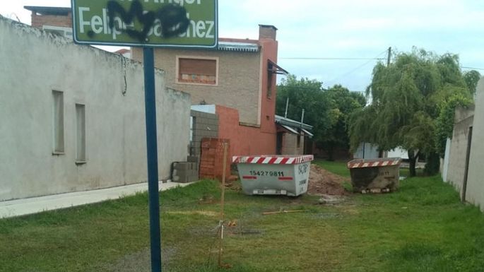 Frentistas molestos con un vecino
