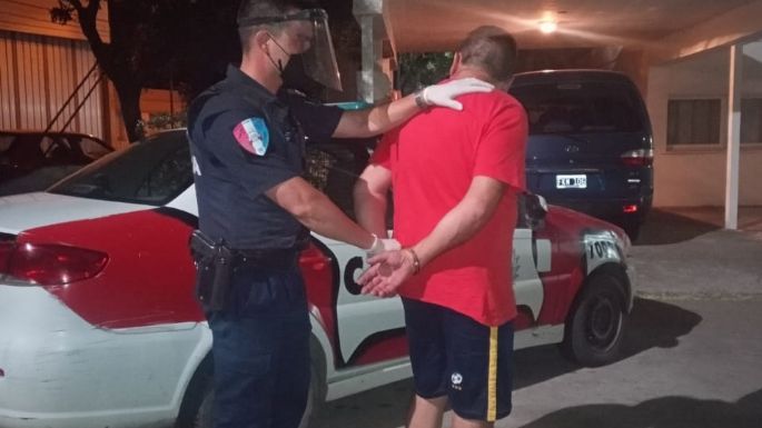 Golpeó salvajamente a un hombre, huyó y lo atraparon