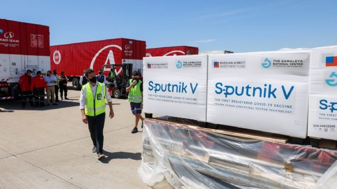 Llegaron las primeras vacunas de Sputnik V al país