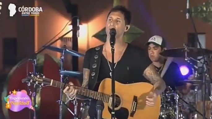 [Vídeo] Fabricio Rodríguez se presentó en "Esperando la Navidad"