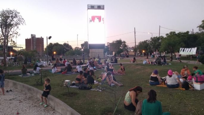 Vigilia de pañuelos verdes en el Parque de la Vida