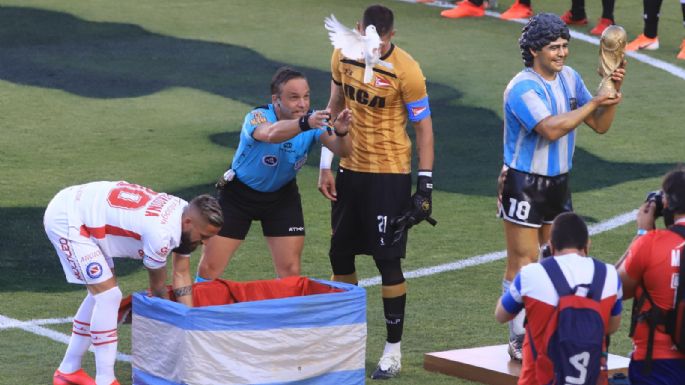 Argentinos Juniors le brindó un emotivo homenaje a Maradona
