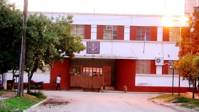 Convicto en grave estado luego de una feroz golpiza