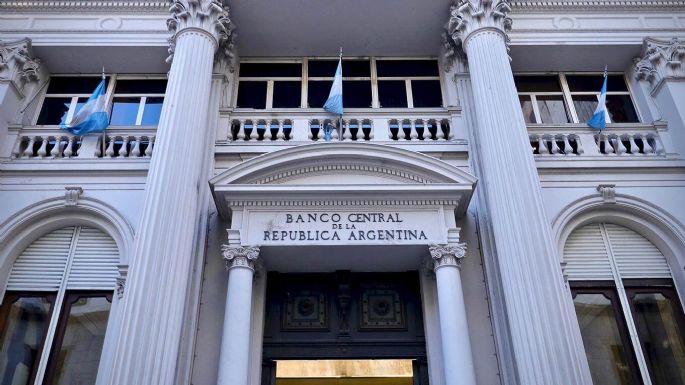 Los bancos recortaron hasta 40 puntos sus tasas para el Plazo Fijo