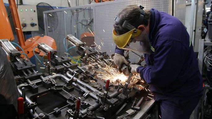 Fuerte caída de la industria