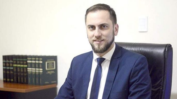 Candidato juecista con fuerte crítica