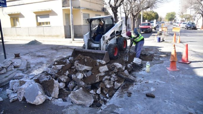 Nuevos desvíos por obras de bacheo en la ciudad
