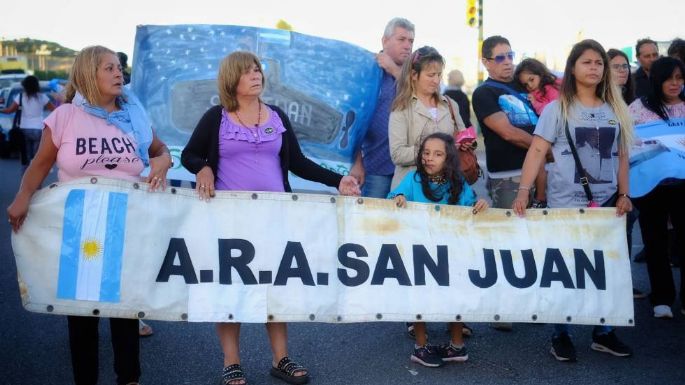 ARA San Juan: sobreseyeron a Macri por espionaje ilegal y los familiares apelarán