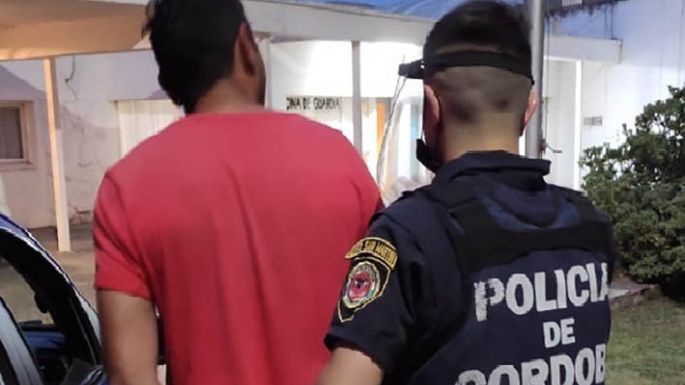 Detenidos por no acatar una restricción, lesionar a un hombre e intento de hurto
