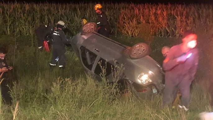 Vuelco cerca de Bell Ville y múltiple colisión en la autopista a Villa Carlos Paz
