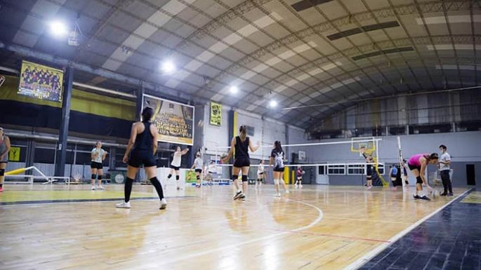 Unión Central incorpora el vóley femenino a sus propuestas deportivas