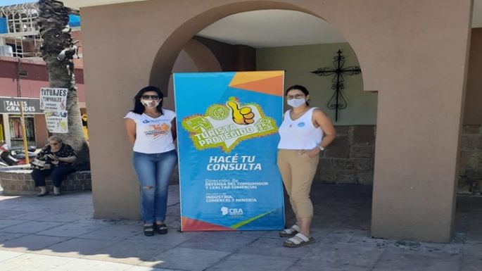 Turista protegido en la temporada