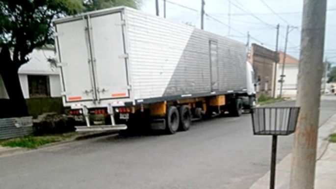 "Estaciono frente a mi casa porque ya me han robado 12 baterías en un año"