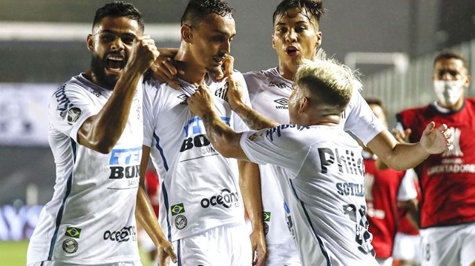 Boca fue goleado por el Santos y se quedó sin final