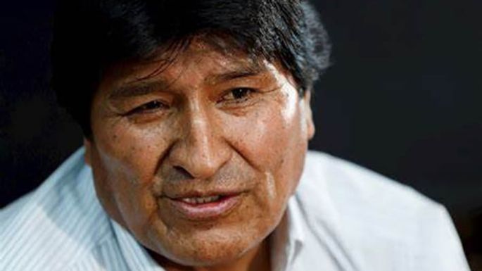 Evo Morales contagiado  y ayer vacunaron al Papa