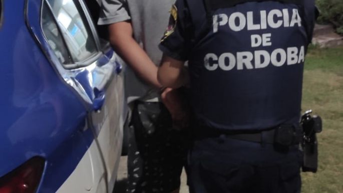 Detuvieron a un joven por entrar a robar en un complejo de departamentos