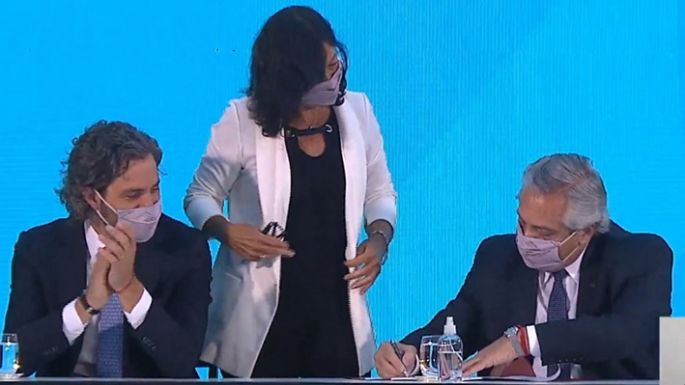 Fernández promulgó la Ley del Aborto