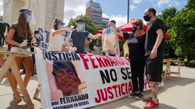 La familia de Fernando Báez Sosa realizan colecta solidaria en su homenaje