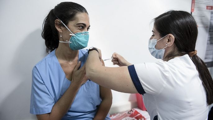 El Gobierno mantiene acuerdos por más de 51 millones de vacunas para 2021