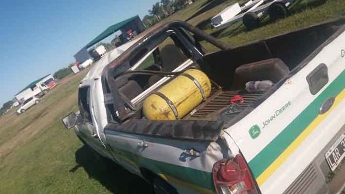 Vuelco en la zona rural y choque en un bulevar