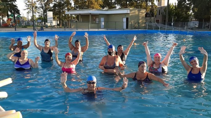 Unas 60 personas se sumaron a las actividades en la pileta comunitaria Eva Perón