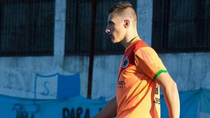 Falleció un joven futbolista tras descompensarse en una práctica