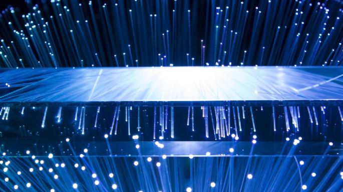 Por qué contratar Internet por fibra óptica